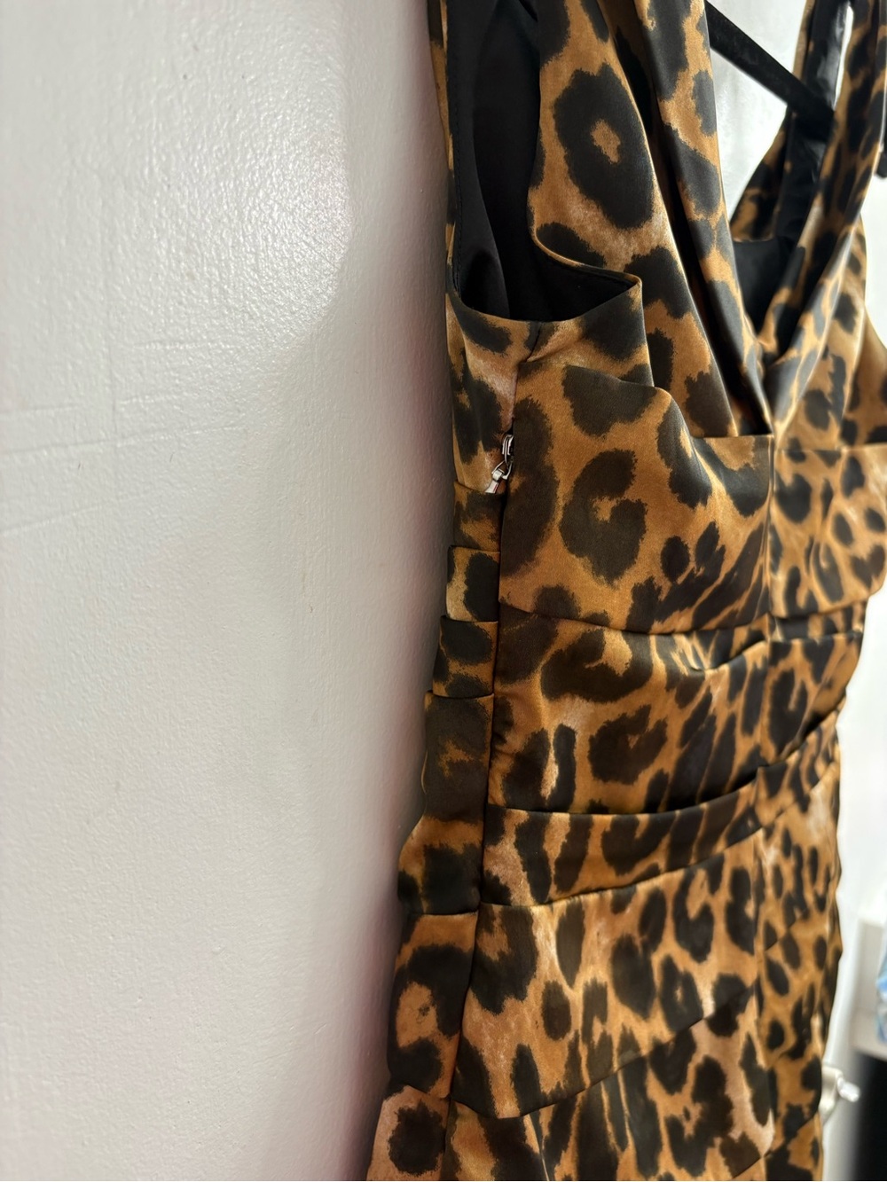 Leopard Print top - Picture 3 of 4